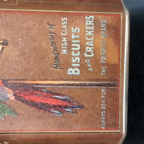 Vintage American Biscuit Tin,Brown With Parrot Design . - Picture 4 of 10